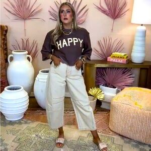 SOLD‼️
▫️Condition: NEW
▫️Bootcut Barrel Jeans
▫️Size: Medium